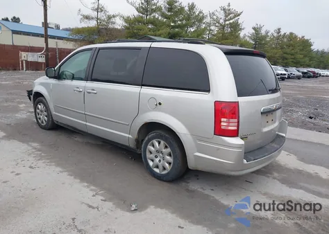 2010 Chrysler Town & Country Lx from USA, damaged, VIN 2A4RR4DE8AR309727